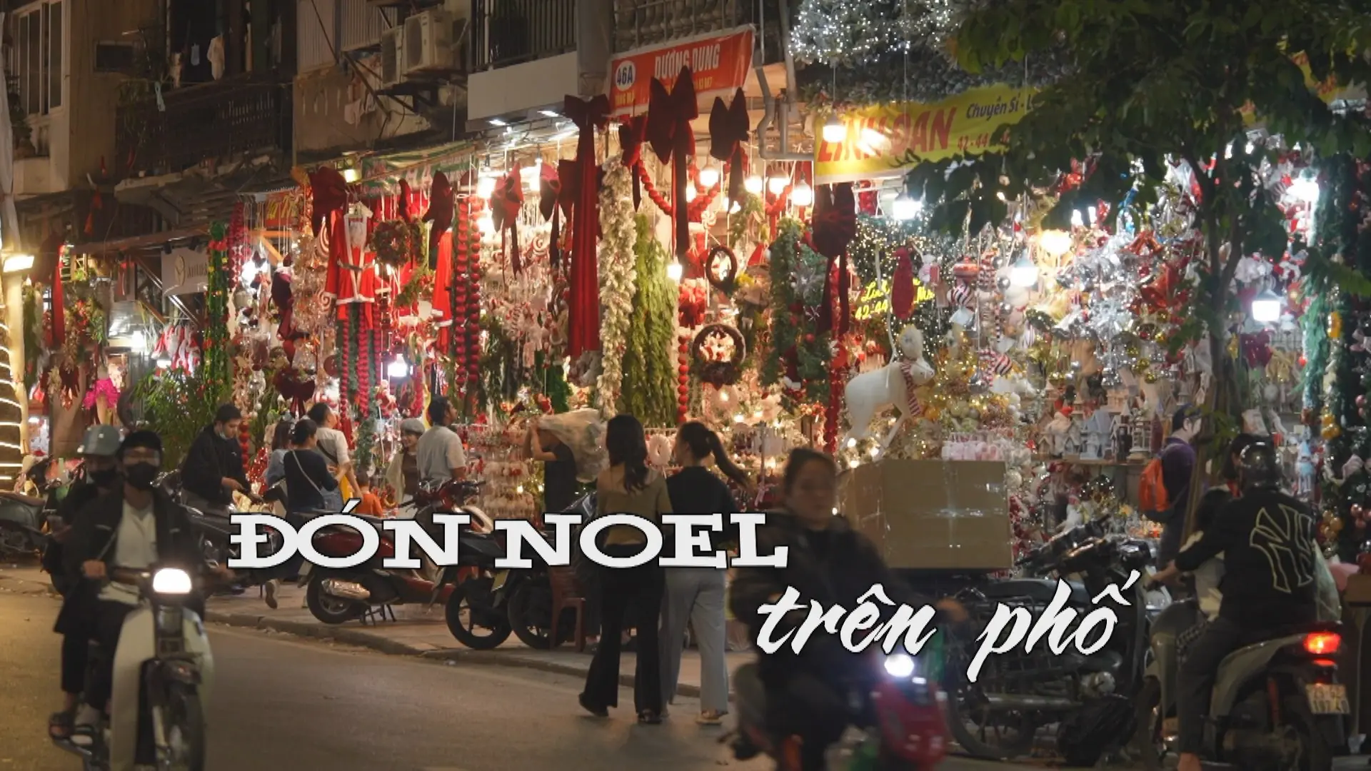 Đón Noel trên phố | Nhịp sống Hà Nội | 24/12/2025